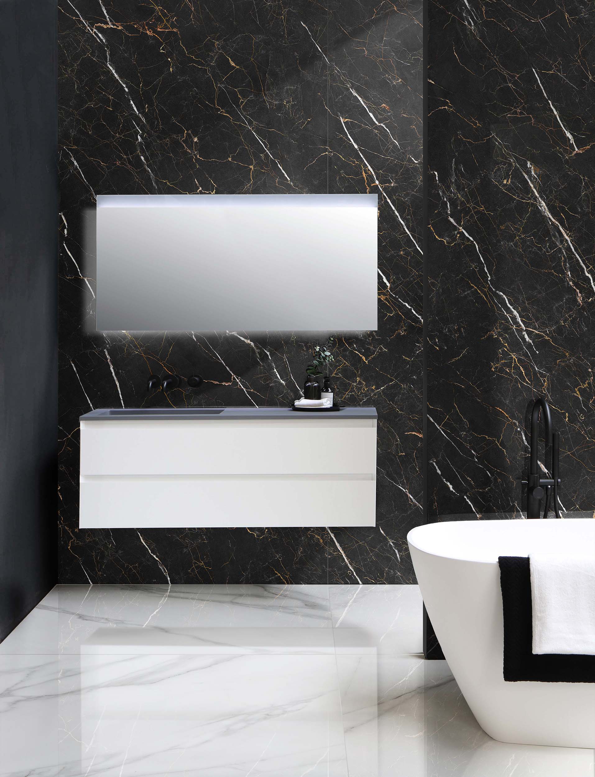 Diamond Marquina gold black